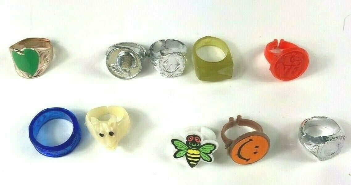 70s Vintage Childs Toy Plastic Ring Lot Of 10 ~bubblegum Machine Prize Hong Kong