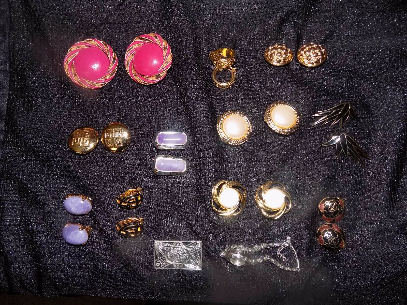 Vintage Lot Of 11 Used Clip On Earrings Assorted
