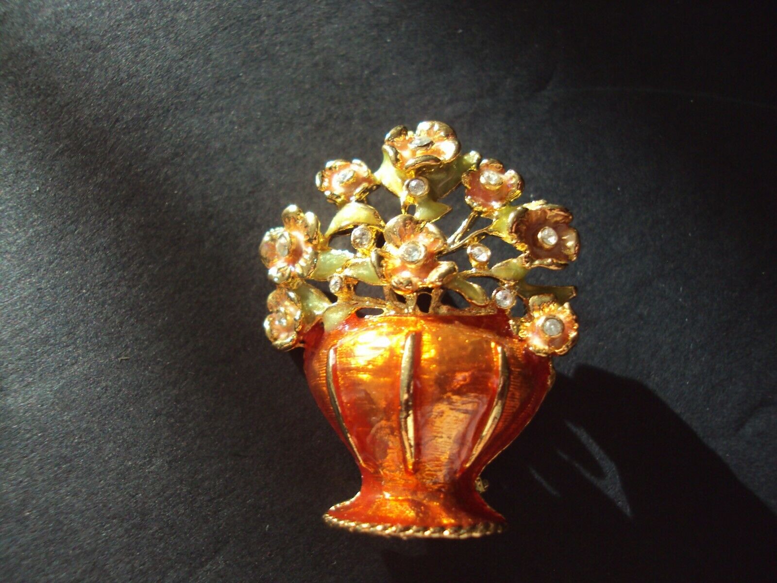 Vintage 1950,s Brooch/pin Gold Plated/enamel With Stones Flowers Vase